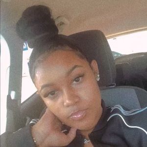 Meet your Posher, Jada